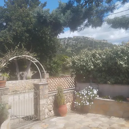 Marias Charming Mezonet Holiday home *