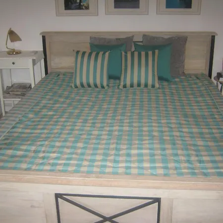 Marias Charming Mezonet Holiday home Fokata