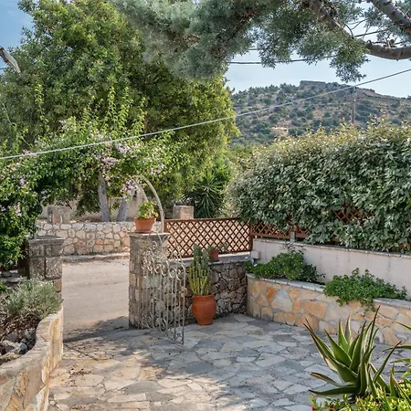 Marias Charming Mezonet Holiday home