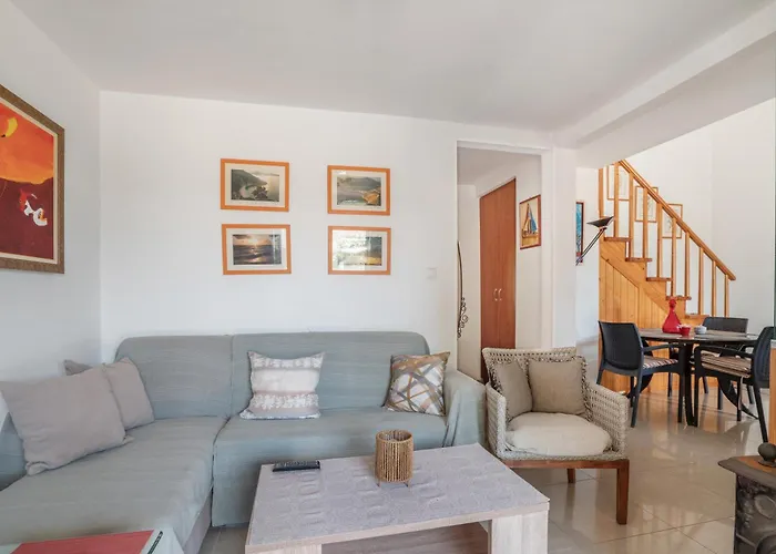 Marias Charming Mezonet Holiday home *