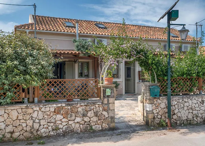 Marias Charming Mezonet *